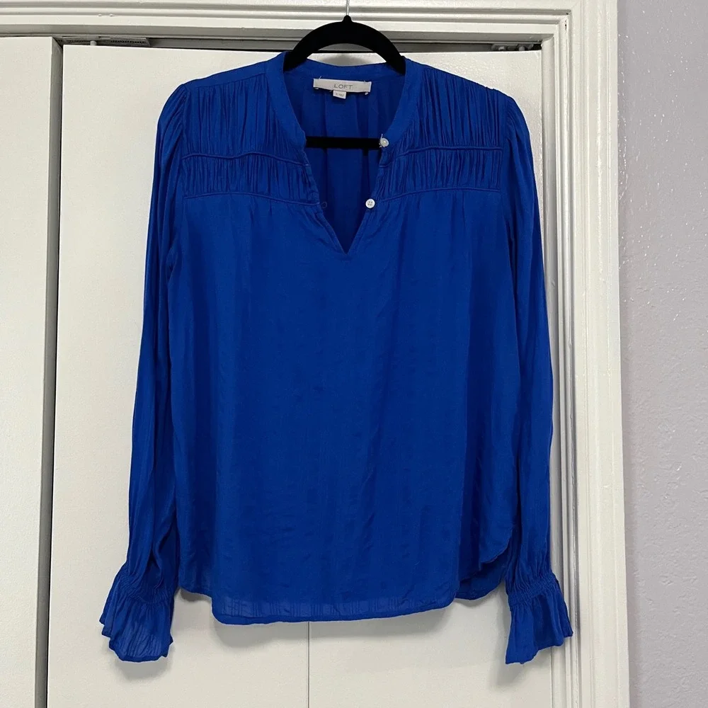 LOFT Ruffle Cuff Blouse V-Neck Long Sleeve Top Royal Blue Size‎ Small - Picture 4 of 4